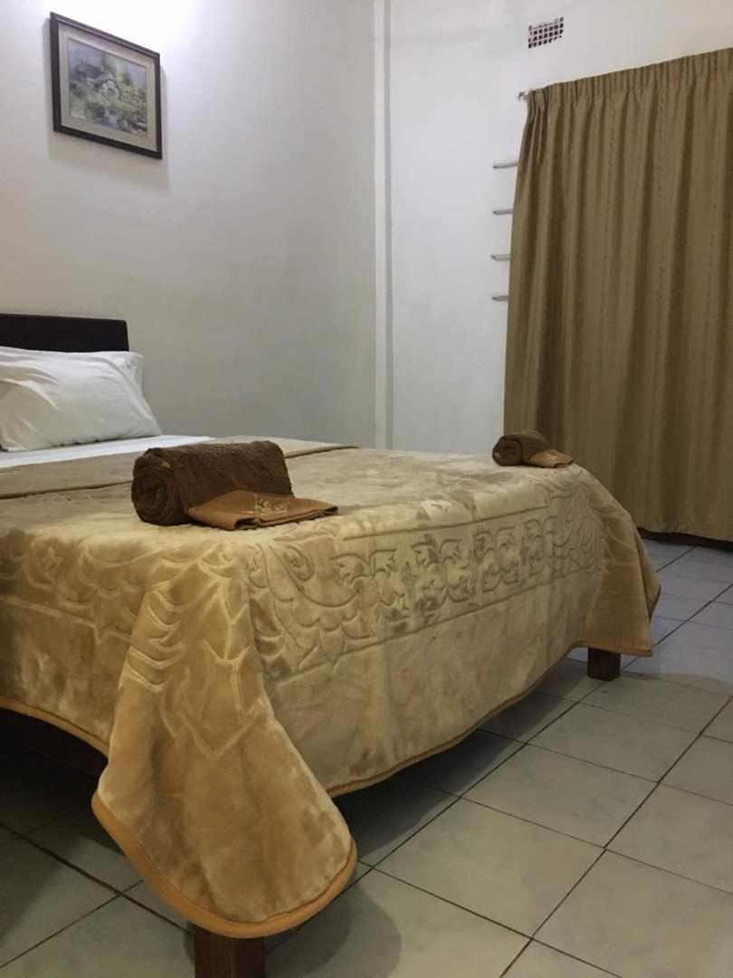 Crown Palace Inn Lusaka Extérieur photo