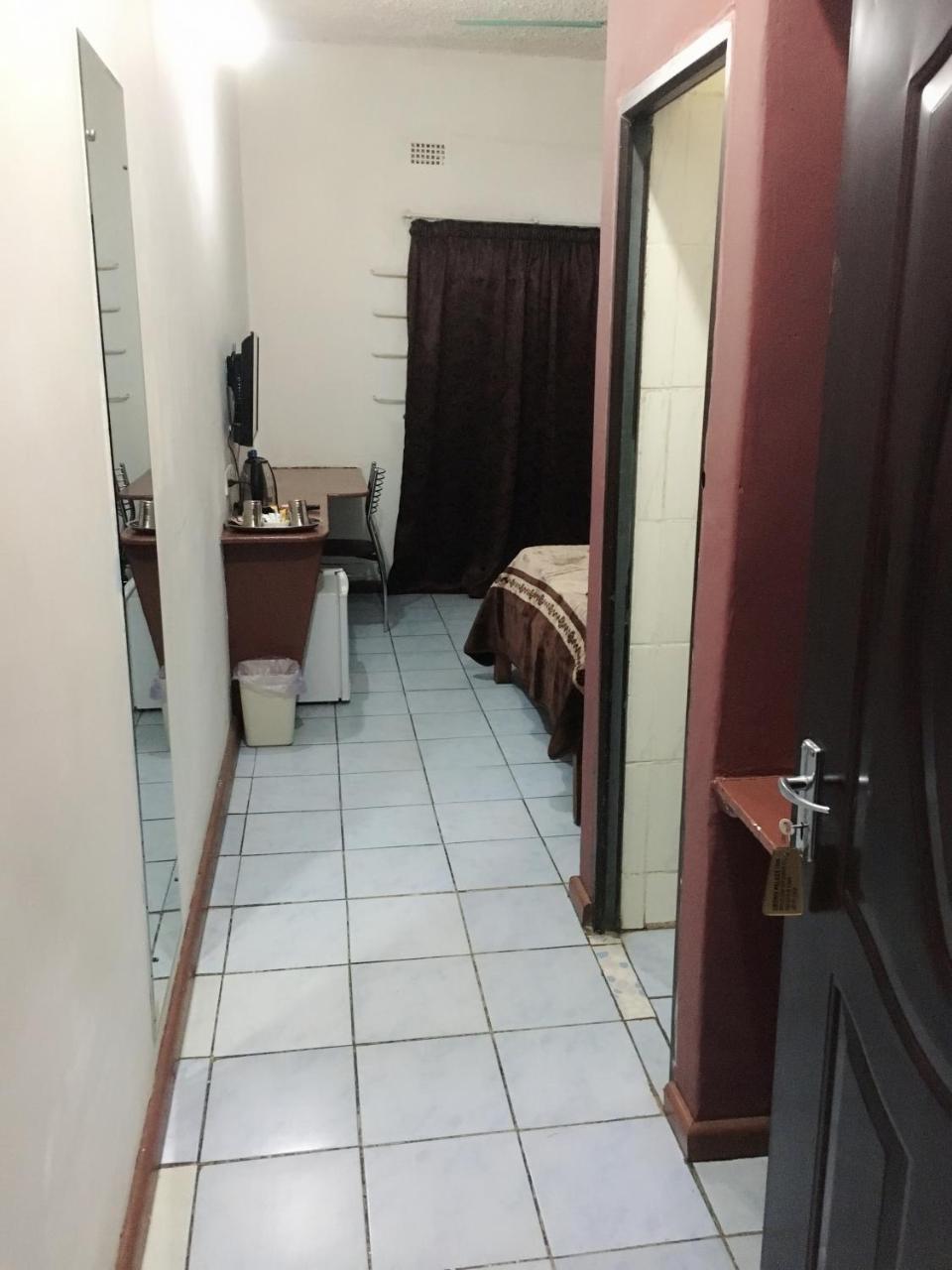Crown Palace Inn Lusaka Extérieur photo